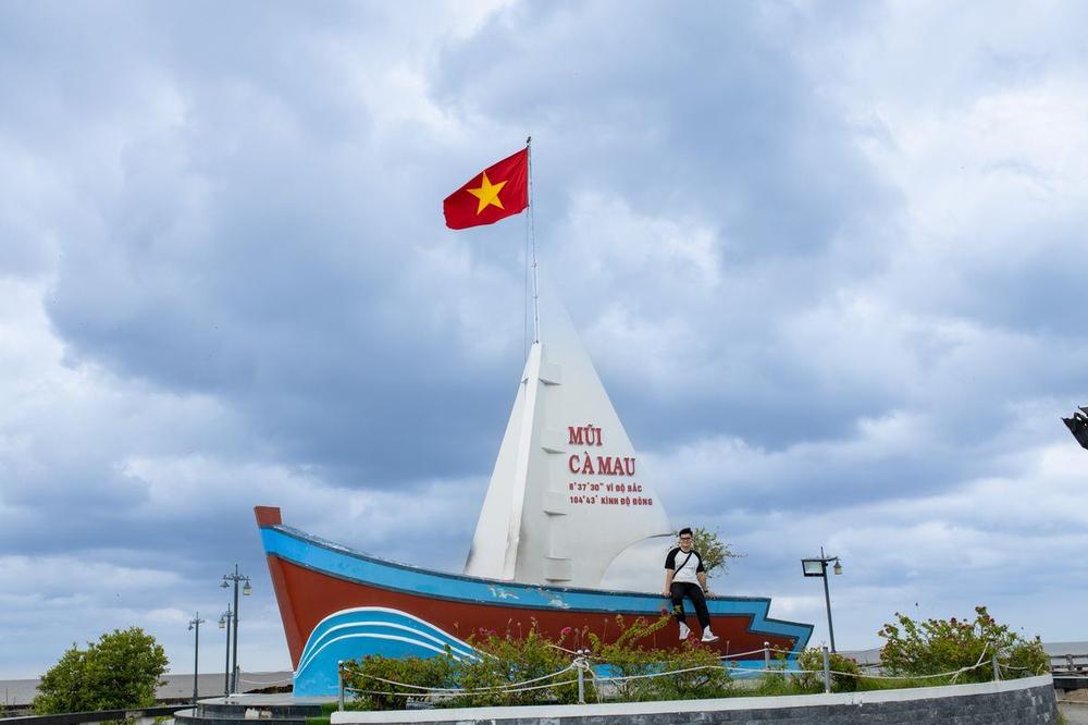 Khách tham quan