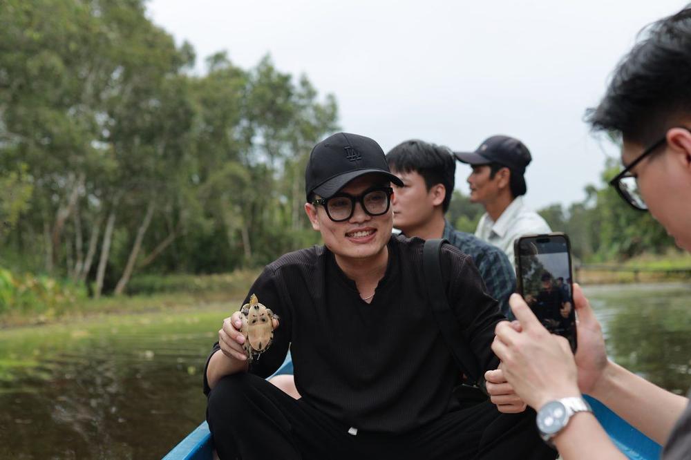 Xuồng gỗ U Minh Hạ